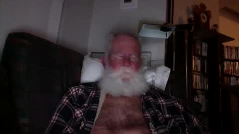 beardbushy online show from April 21, 2026, 5:25 am