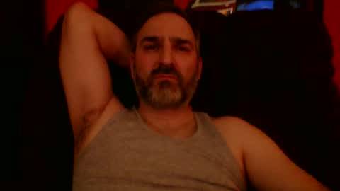 Snapshot of beardedambition chatting on January 16, 2026, 3:32 am beardedambition online show from January 16, 2026, 3:32 am