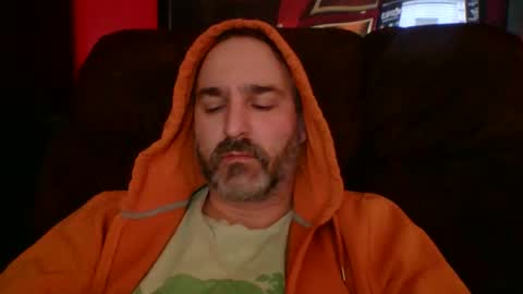 Snapshot of beardedambition chatting on January 17, 2026, 2:11 pm beardedambition online show from January 17, 2026, 2:11 pm