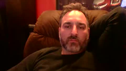 Snapshot of beardedambition chatting on January 19, 2026, 12:47 am beardedambition online show from January 19, 2026, 12:47 am