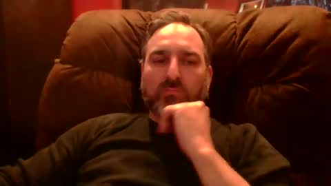 Snapshot of beardedambition chatting on February 9, 2026, 10:58 pm beardedambition online show from February 9, 2026, 10:58 pm