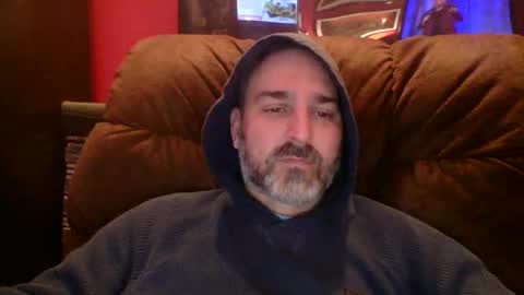 Snapshot of beardedambition chatting on March 1, 2026, 7:38 pm beardedambition online show from March 1, 2026, 7:38 pm