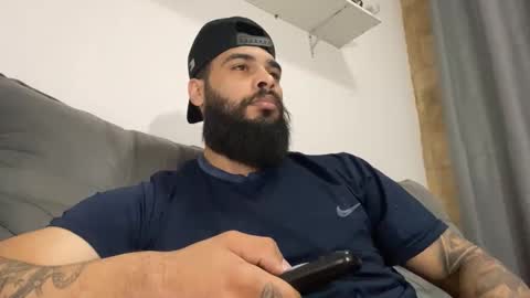 Snapshot of beardmax chatting on October 30, 2025, 7:54 am Min online show from October 30, 2025, 7:54 am