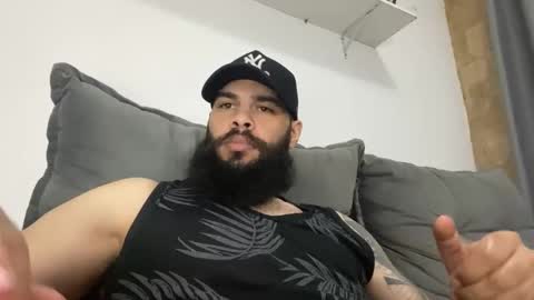 Snapshot of beardmax chatting on November 24, 2025, 4:34 am Min online show from November 24, 2025, 4:34 am