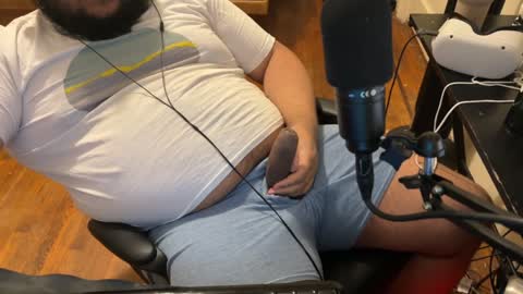 beardudeguy online show from December 28, 2024, 6:49 am