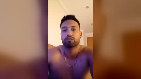 bearpapi858412 online show from July 7, 2026, 9:41 pm