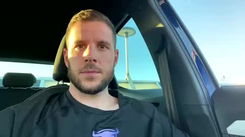 Snapshot of beastcumcam chatting on October 23, 2025, 5:01 pm beastcumcam online show from October 23, 2025, 5:01 pm