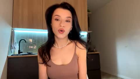 Katie online show from November 1, 2025, 2:19 pm