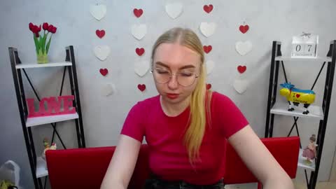 Snapshot of beatriceflyy chatting on December 7, 2024, 3:52 pm BeatriceFlyy online show from December 7, 2024, 3:52 pm