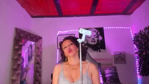 Chanel online show from October 16, 2025, 3:02 pm