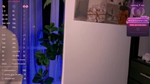 Snapshot of beautifulchleo chatting on February 28, 2025, 5:26 am Chleo online show from February 28, 2025, 5:26 am