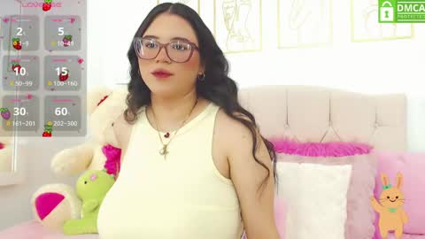 Snapshot of beautty_pink chatting on June 2, 2026, 2:08 pm beautty_pink online show from June 2, 2026, 2:08 pm
