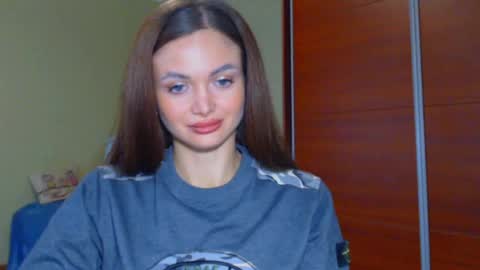 Snapshot of beauty_fruity chatting on March 8, 2025, 9:39 am Maria online show from March 8, 2025, 9:39 am
