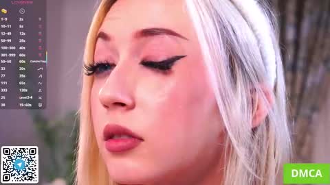 Polly  online show from October 23, 2025, 4:39 pm