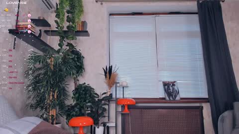 Snapshot of beauty_future chatting on December 27, 2024, 11:39 am Nicole online show from December 27, 2024, 11:39 am