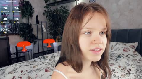 Snapshot of beauty_future chatting on January 30, 2025, 7:18 am Nicole online show from January 30, 2025, 7:18 am