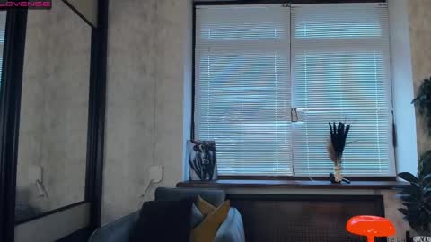 Snapshot of beauty_future chatting on February 9, 2025, 10:20 am Nicole online show from February 9, 2025, 10:20 am