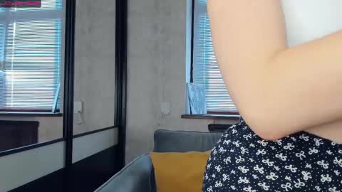 Snapshot of beauty_future chatting on February 23, 2025, 12:37 pm Nicole online show from February 23, 2025, 12:37 pm