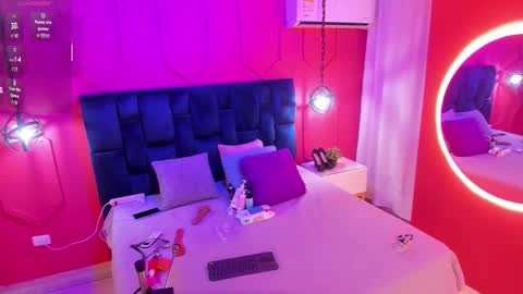 Chantall online show from October 19, 2025, 11:33 am