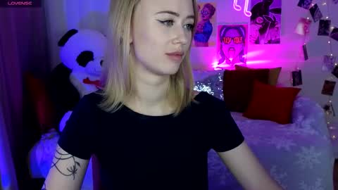 Snapshot of beauty_sashaxx chatting on November 22, 2025, 2:16 pm beauty Sasha online show from November 22, 2025, 2:16 pm