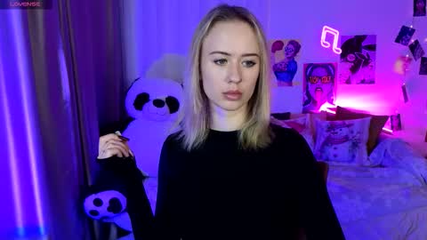 Snapshot of beauty_sashaxx chatting on December 14, 2025, 2:11 pm beauty Sasha online show from December 14, 2025, 2:11 pm