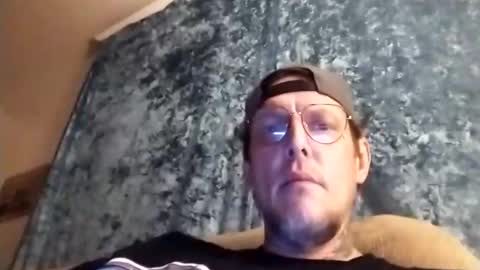 Snapshot of beautyandthebeast73 chatting on February 12, 2025, 7:02 am beautyandthebeast73 online show from February 12, 2025, 7:02 am