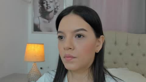 Ariana Reyes online show from March 5, 2025, 12:11 pm