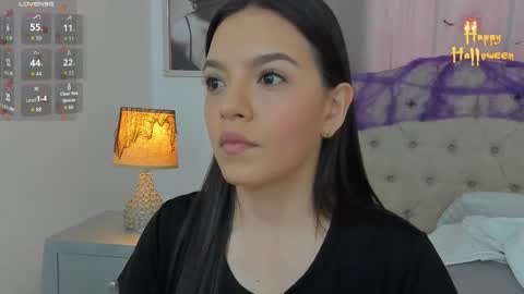 Ariana Reyes online show from October 20, 2025, 12:38 pm