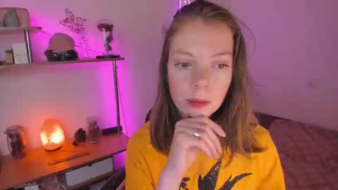 Eliise online show from February 16, 2025, 2:43 pm