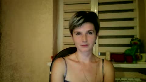 BeautyKsenia online show from November 5, 2025, 8:42 pm