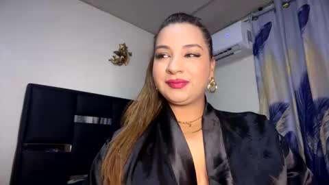 Snapshot of beautymoon26 chatting on February 3, 2026, 4:12 pm beautymoon26 online show from February 3, 2026, 4:12 pm