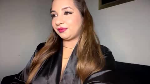 Snapshot of beautymoon26 chatting on February 17, 2026, 3:36 am beautymoon26 online show from February 17, 2026, 3:36 am