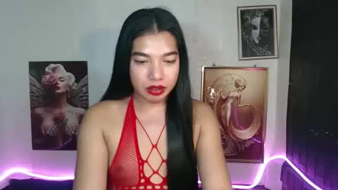 Snapshot of beautyqueens_cum chatting on September 17, 2025, 4:52 pm beautyqueens_cum online show from September 17, 2025, 4:52 pm
