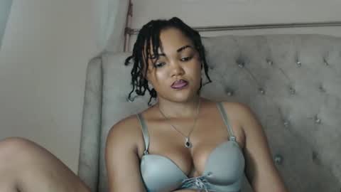 Snapshot of beautystar12 chatting on January 20, 2025, 11:13 am beautystar12 online show from January 20, 2025, 11:13 am