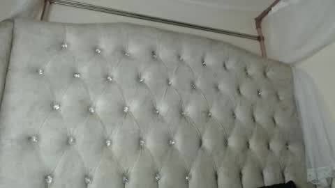 Snapshot of beautystar12 chatting on February 3, 2025, 7:52 pm beautystar12 online show from February 3, 2025, 7:52 pm