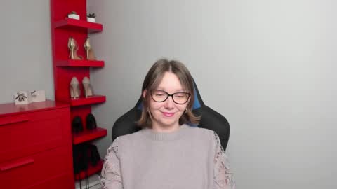 Zoe online show from December 5, 2025, 6:44 am