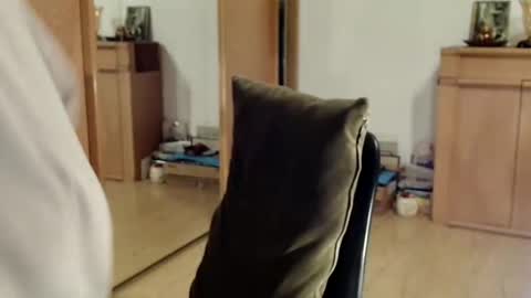 Raluca online show from November 11, 2025, 8:20 pm