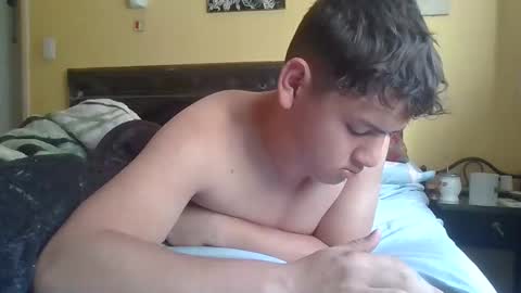 bebote0020 online show from October 20, 2025, 12:38 pm