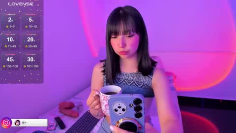 Snapshot of becca_be_ chatting on September 18, 2025, 3:30 am Becca is here online show from September 18, 2025, 3:30 am