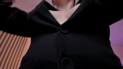 Am Becca online show from September 26, 2025, 8:57 pm