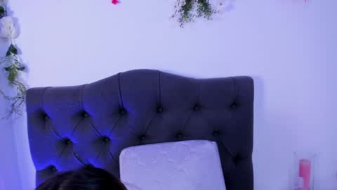 Snapshot of beccamilanni chatting on January 24, 2025, 4:06 pm beccamilanni online show from January 24, 2025, 4:06 pm