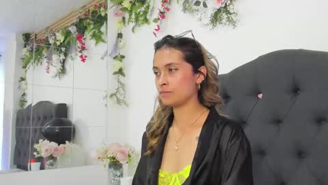 beccamilanni online show from February 27, 2025, 3:48 pm