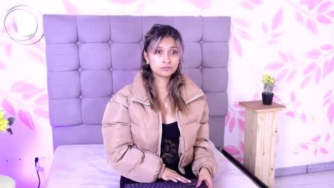 Snapshot of beccamilanni chatting on November 5, 2025, 2:17 pm beccamilanni online show from November 5, 2025, 2:17 pm