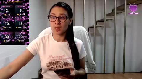 Snapshot of beckdymon chatting on November 18, 2025, 1:22 am Daniela online show from November 18, 2025, 1:22 am