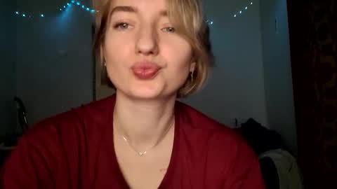 BeckiXJewelX online show from March 25, 2026, 8:42 am