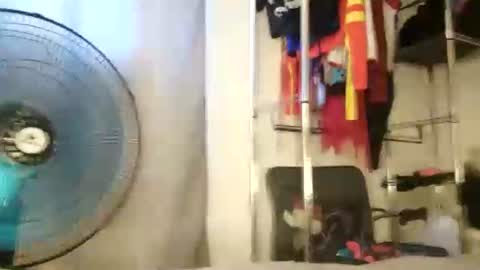 BECKY BOO  online show from October 19, 2025, 11:27 pm