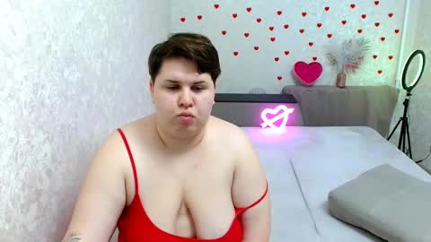 BeckyAndEllen online show from March 3, 2025, 9:05 pm