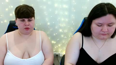 BeckyAndEllen online show from February 18, 2026, 10:22 am