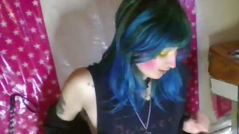 Snapshot of beckytheclown chatting on November 2, 2025, 8:22 pm Beckytheclown online show from November 2, 2025, 8:22 pm