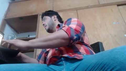 Criss2fer online show from December 23, 2024, 1:29 am